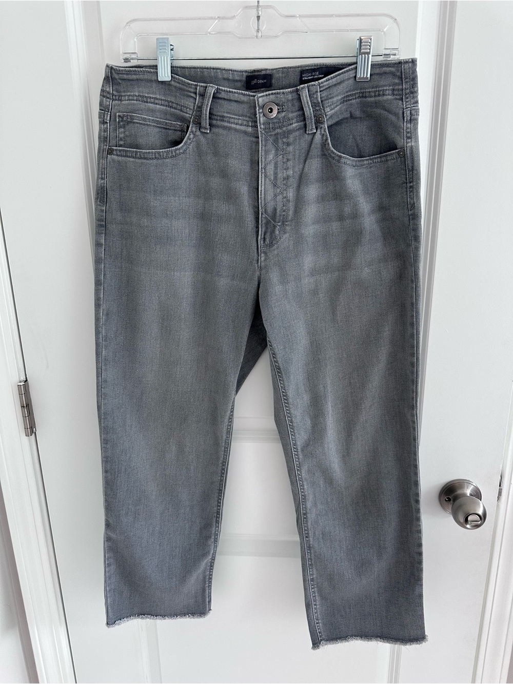 J. Jill High Rise Straight Leg Jeans – Light Grey Wash, Soft Denim 👖✨